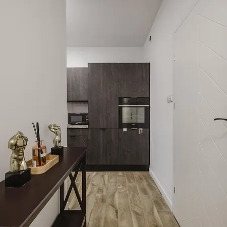 Park Cytadela Comfort Apartment *